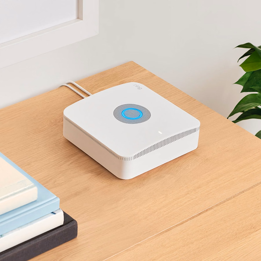 Alarm Pro-Basisstation mit integriertem eero Wi-Fi 6-Router