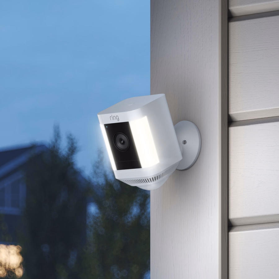 Erweitertes Kit für Vorder- und Hinterhof, Floodlight Cam Plus mit Kabel + Spotlight Cam Plus mit Akku