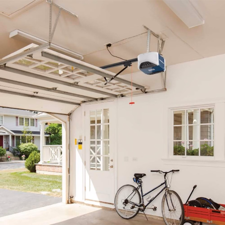 Chamberlain® Extrem leiser Wi-Fi®-Garagentoröffner mit Riemenantrieb, funktioniert mit Ring